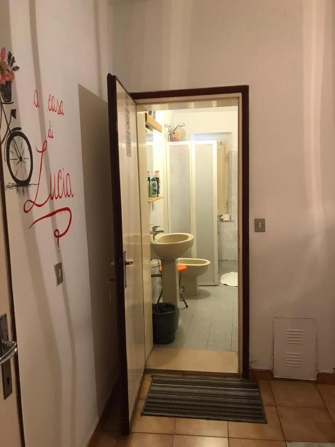 A Casa Di Lucia Bed & Breakfast Pisa Bagian luar foto